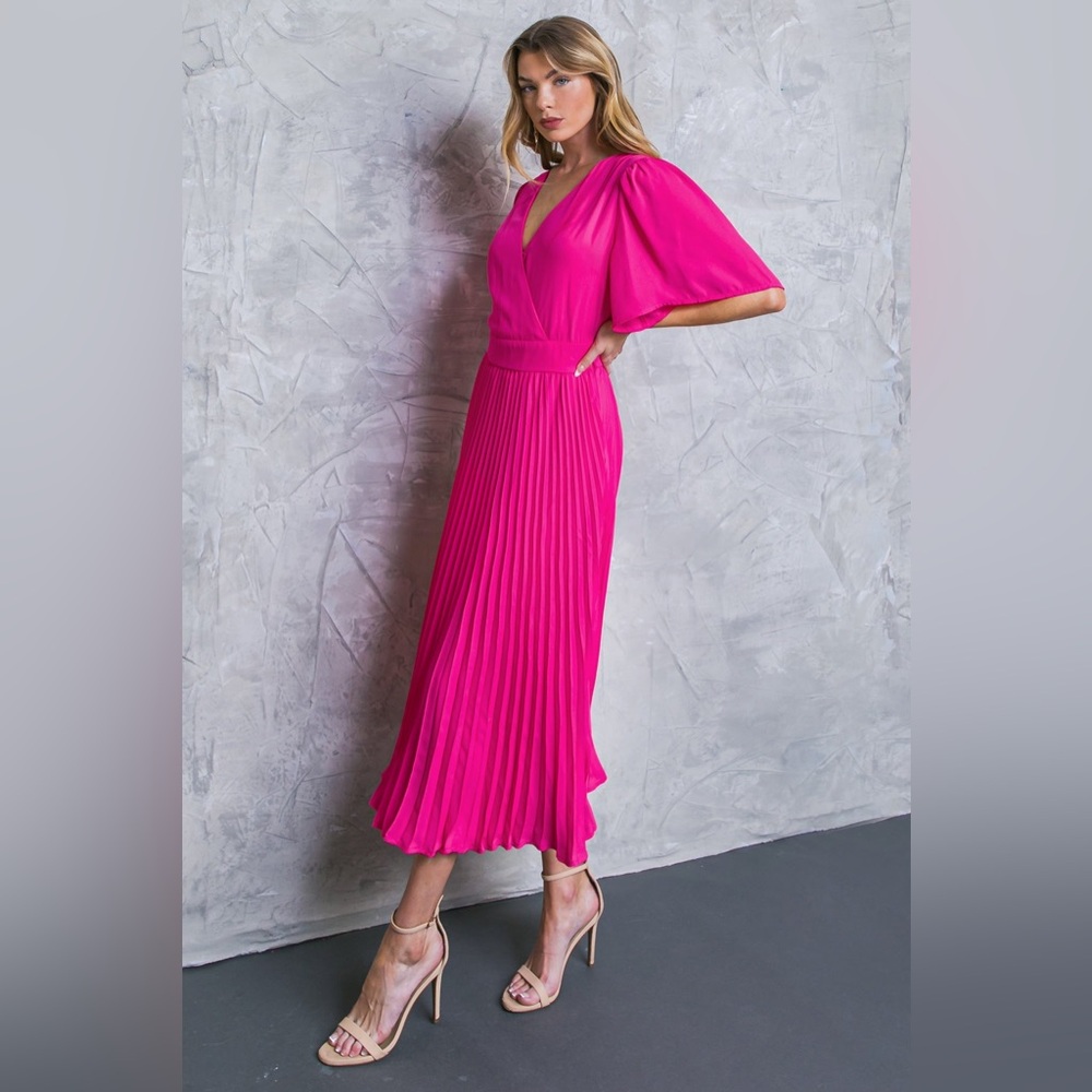 Elegant Fuchsia Pleated Midi Dress - Picture 4 of 5